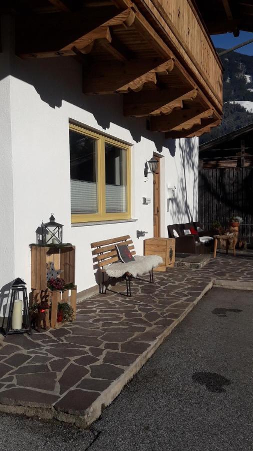 Studio Hochzillertal Mit Sauna & E-Ladestation Apartamento Ried im Zillertal Exterior foto